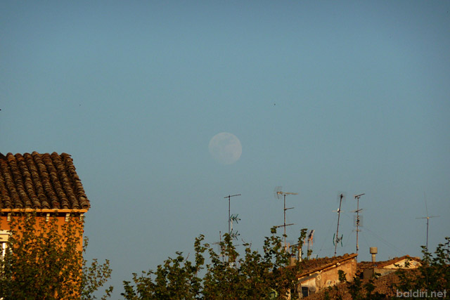 baldiri : la lluna surt aviat