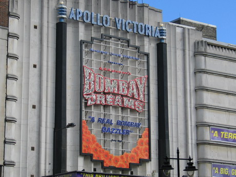 bombay dreams @ apollo victoria theatre : BALD04031604.jpg