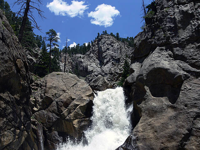 baldiri : the boulder falls : BALDIRI06061301.jpg