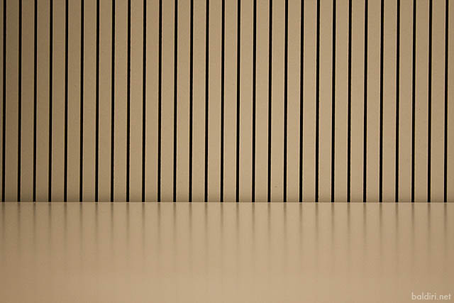 baldiri : year end stripes : baldiri08123101